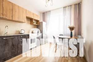 1-к квартира, посуточно, 38м2, 8/10 этаж