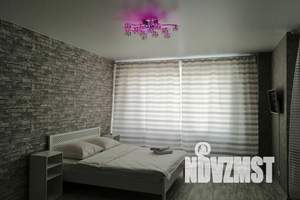 1-к квартира, посуточно, 32м2, 15/24 этаж