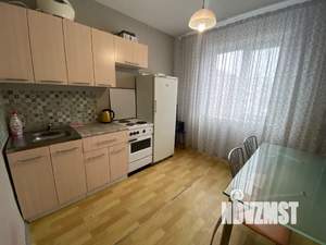 1-к квартира, посуточно, 42м2, 4/10 этаж