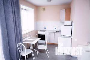 1-к квартира, посуточно, 37м2, 3/5 этаж