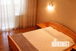 2-к квартира, посуточно, 48м2, 1/1 этаж