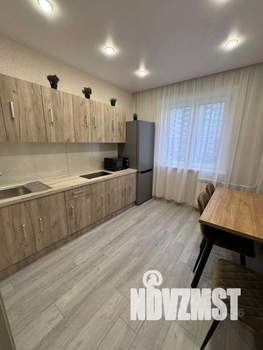 1-к квартира, посуточно, 43м2, 1/1 этаж