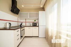 2-к квартира, посуточно, 47м2, 1/1 этаж