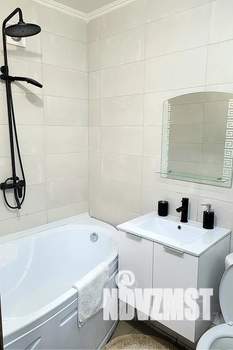 Студия квартира, посуточно, 40м2, 15/25 этаж