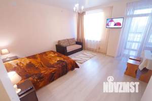 1-к квартира, посуточно, 35м2, 9/25 этаж