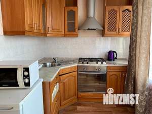 2-к квартира, посуточно, 45м2, 5/5 этаж
