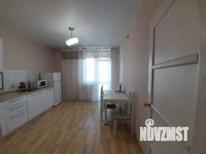 1-к квартира, посуточно, 37м2, 12/27 этаж