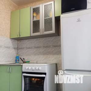 1-к квартира, посуточно, 38м2, 2/9 этаж