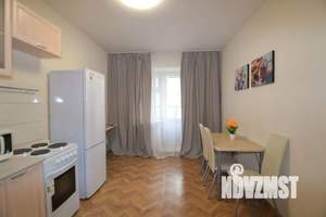 1-к квартира, посуточно, 51м2, 3/17 этаж