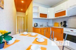 1-к квартира, посуточно, 58м2, 1/1 этаж