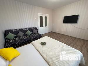 1-к квартира, посуточно, 40м2, 7/10 этаж