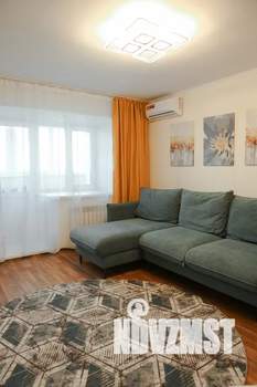 1-к квартира, посуточно, 38м2, 1/16 этаж