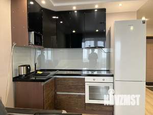 1-к квартира, посуточно, 44м2, 9/16 этаж