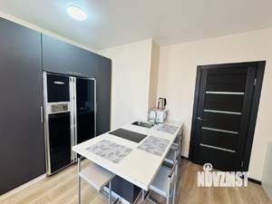 Студия квартира, посуточно, 40м2, 15/24 этаж