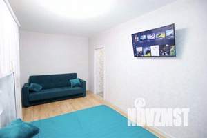 2-к квартира, посуточно, 65м2, 2/19 этаж