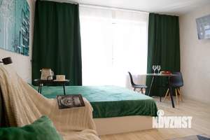 Студия квартира, посуточно, 35м2, 2/18 этаж