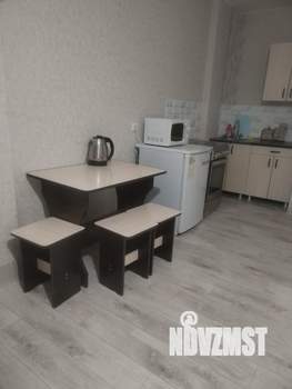 Студия квартира, посуточно, 34м2, 20/25 этаж