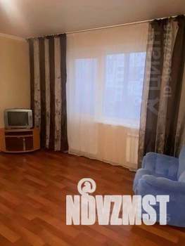 1-к квартира, посуточно, 34м2, 4/10 этаж