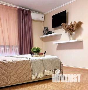 2-к квартира, посуточно, 60м2, 1/1 этаж