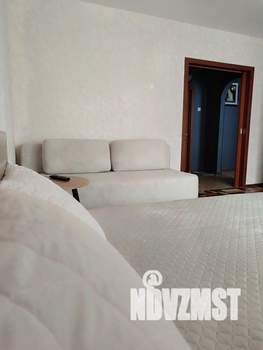 1-к квартира, посуточно, 43м2, 1/1 этаж