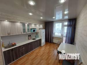 1-к квартира, посуточно, 42м2, 6/25 этаж