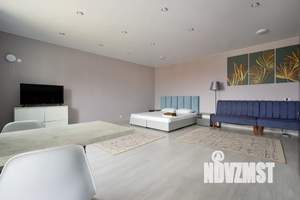 Студия квартира, посуточно, 40м2, 15/21 этаж