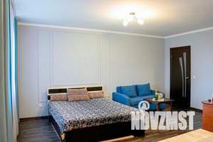 1-к квартира, посуточно, 38м2, 7/10 этаж