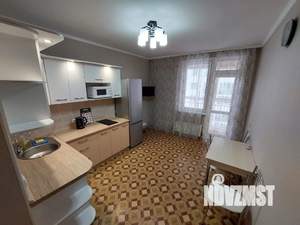 1-к квартира, посуточно, 42м2, 15/25 этаж