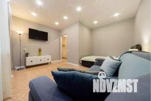 1-к квартира, посуточно, 38м2, 4/10 этаж