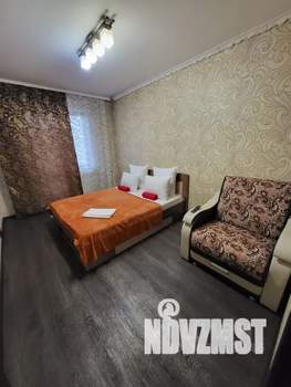 1-к квартира, посуточно, 32м2, 10/10 этаж