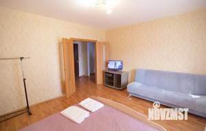 1-к квартира, посуточно, 54м2, 1/1 этаж