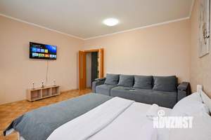 2-к квартира, посуточно, 60м2, 1/1 этаж