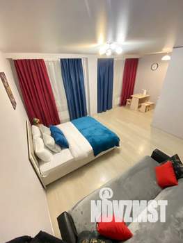 Студия квартира, посуточно, 37м2, 15/25 этаж