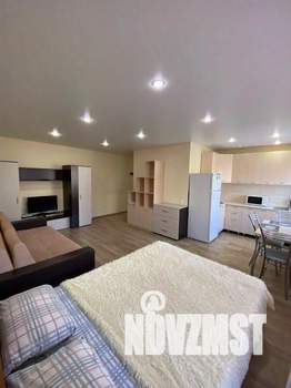 Студия квартира, посуточно, 34м2, 4/5 этаж