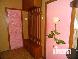 1-к квартира, посуточно, 42м2, 9/10 этаж