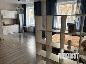 Студия квартира, посуточно, 40м2, 1/5 этаж
