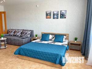 Студия квартира, посуточно, 40м2, 3/17 этаж