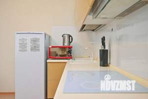 1-к квартира, посуточно, 42м2, 1/1 этаж