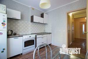 1-к квартира, посуточно, 54м2, 1/1 этаж