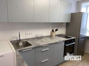 1-к квартира, посуточно, 42м2, 3/9 этаж