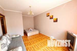 1-к квартира, посуточно, 38м2, 2/10 этаж