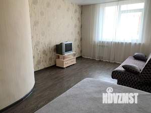 1-к квартира, посуточно, 35м2, 7/10 этаж