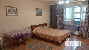 Студия квартира, посуточно, 35м2, 6/19 этаж