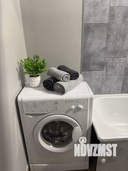 Студия квартира, посуточно, 33м2, 22/25 этаж