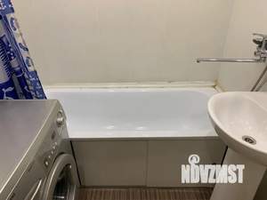 1-к квартира, посуточно, 35м2, 4/9 этаж