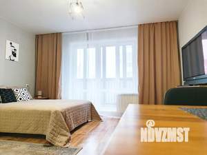 Студия квартира, посуточно, 42м2, 2/17 этаж