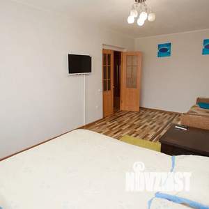 1-к квартира, посуточно, 50м2, 6/10 этаж