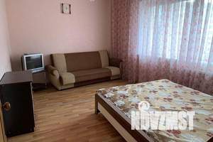 1-к квартира, посуточно, 35м2, 6/10 этаж