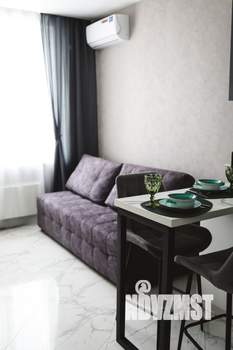 2-к квартира, посуточно, 38м2, 8/21 этаж