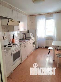 3-к квартира, посуточно, 64м2, 1/1 этаж